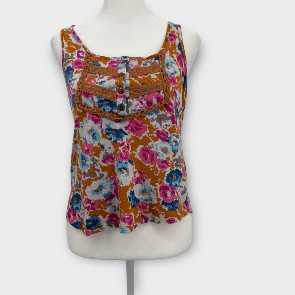 LUSH Sleeveless Cropped‎ Racerback Tank in Floral Print Women’s Size S